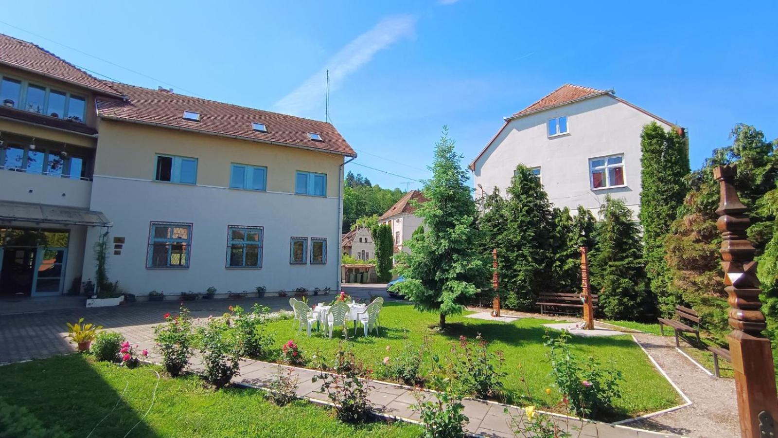 Centrul Gaudeamus Hostel Сигишоара Екстериор снимка